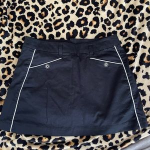 Black & White golfing skirt !